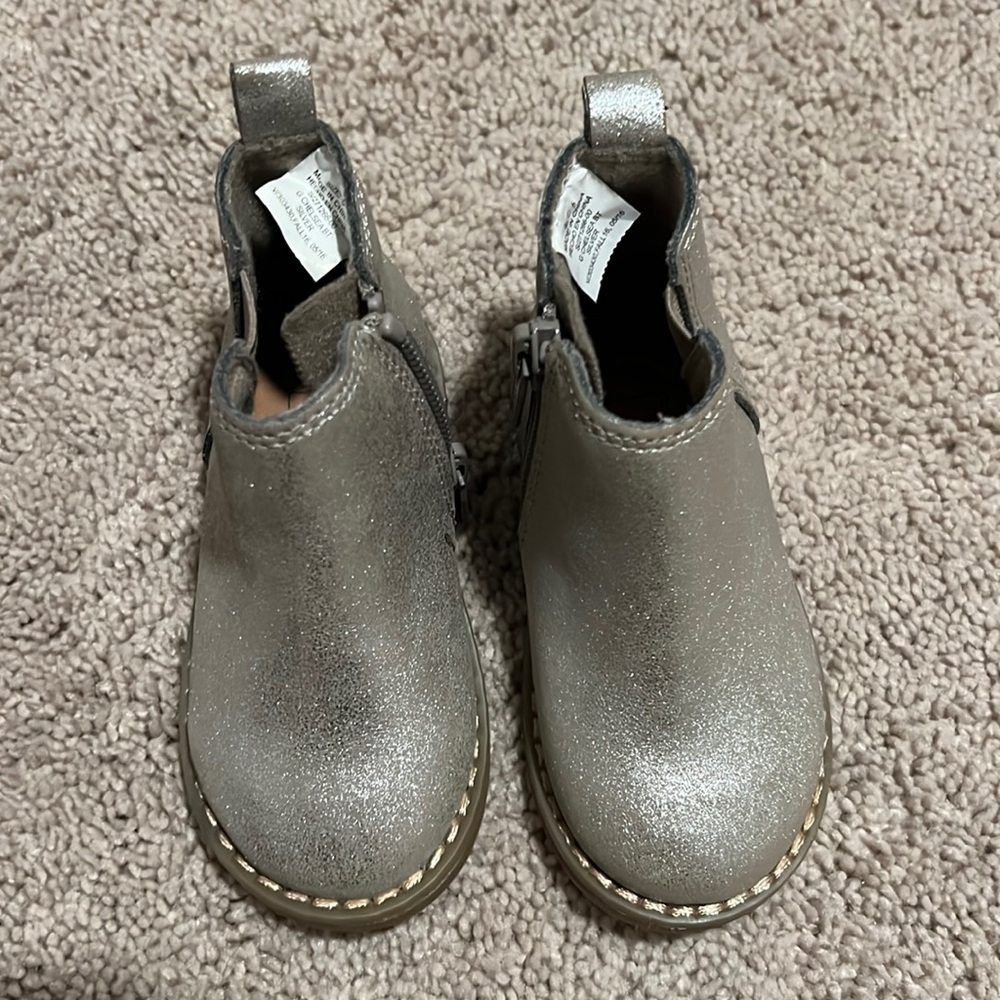 Toddler Baby Gap size 5 boots